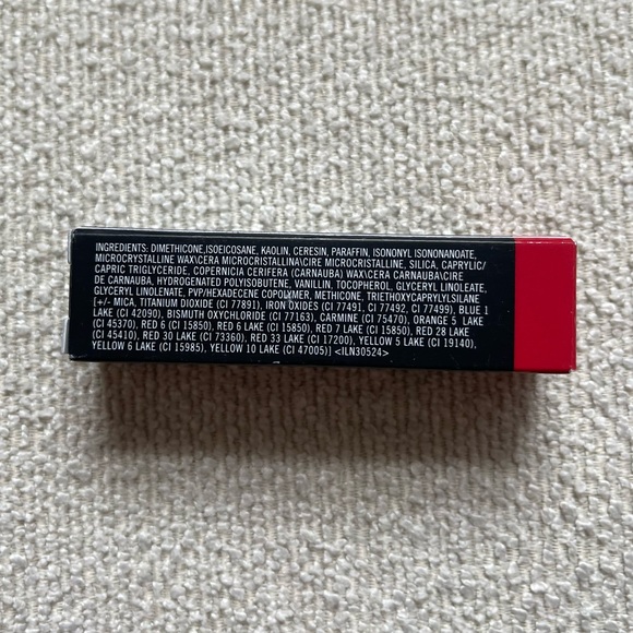 MAC 707 Ruby Woo Retro Matte Lipstick - Picture 15 of 16